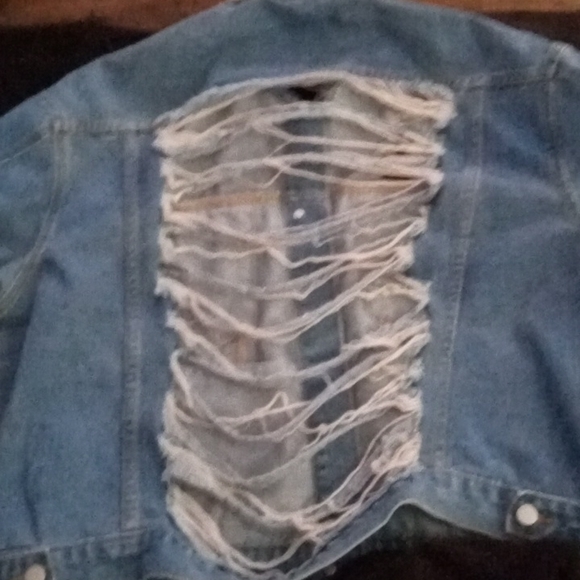 SHEIN 2X SUPER RIPPED STRETCHY JEANS- WITH MATCHING 2X DISTRESSED JEAN JACKET - Picture 8 of 8